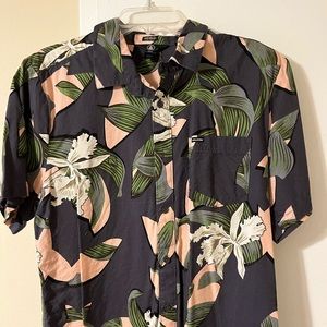 VOLCOM short sleeve button down